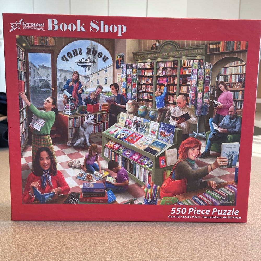 Vermont Christmas Co Book Shop Puzzle